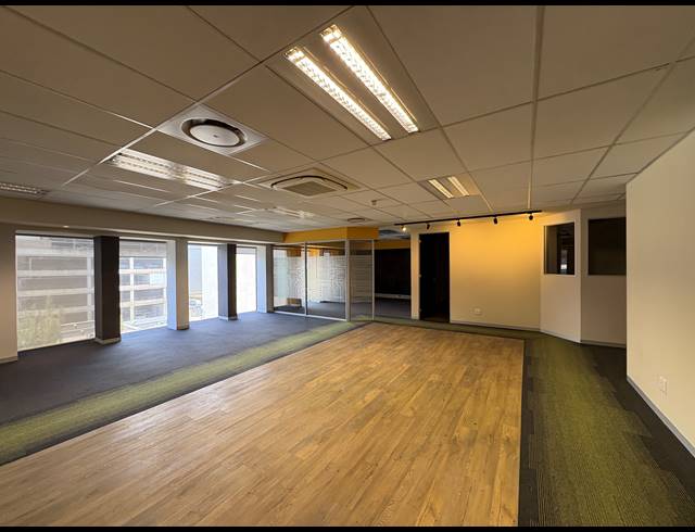 383.50M² OFFICE TO LET IN FORESHORE